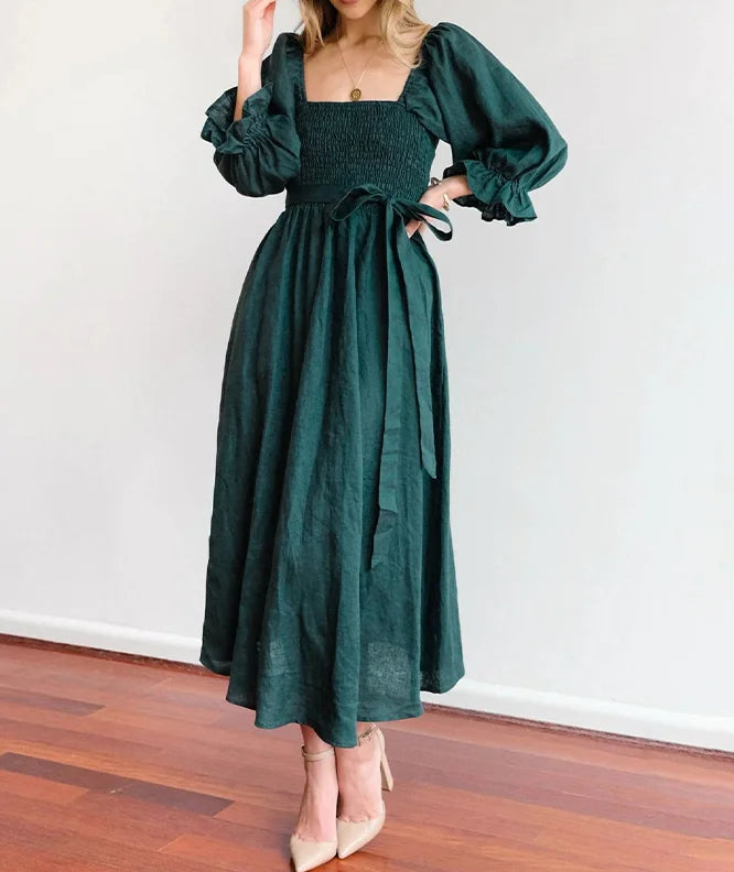 Holly™ | FRENCH DRESS WITH RUFFLED SLEEVES