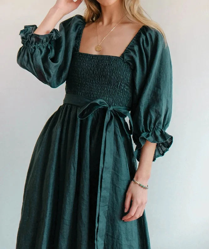 Holly™ | FRENCH DRESS WITH RUFFLED SLEEVES