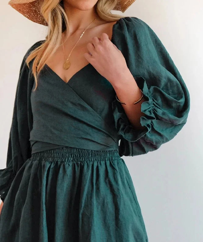 Holly™ | FRENCH DRESS WITH RUFFLED SLEEVES